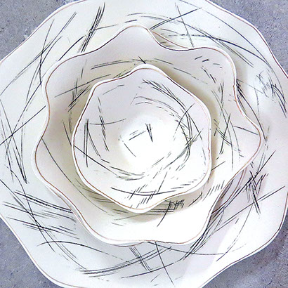 Color/Texture dinnerware 1 large